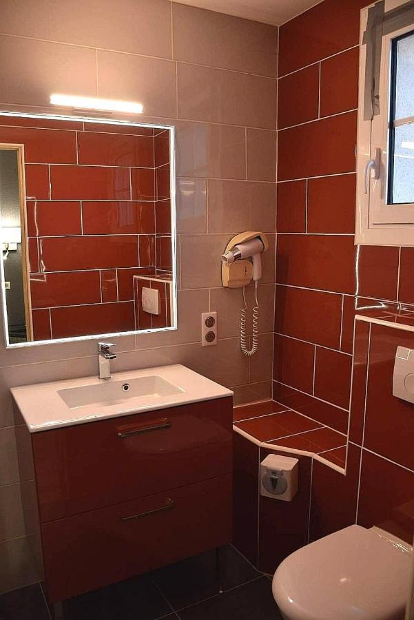 Logis Hotel Restaurant Spa Les Balcons De L'Esperance Limeuil Exterior photo